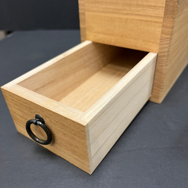 DRIED BONITO SHAVER - AIZAWA WITH DRIED BONITO