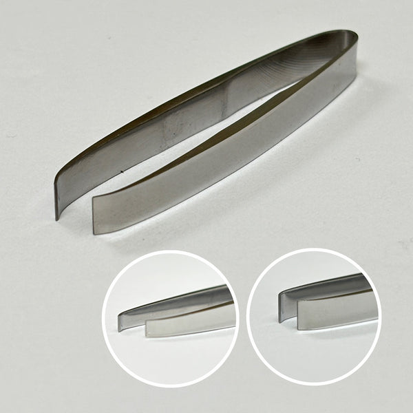HIGH QUALITY TWEEZERS IN LEATHER CASE
