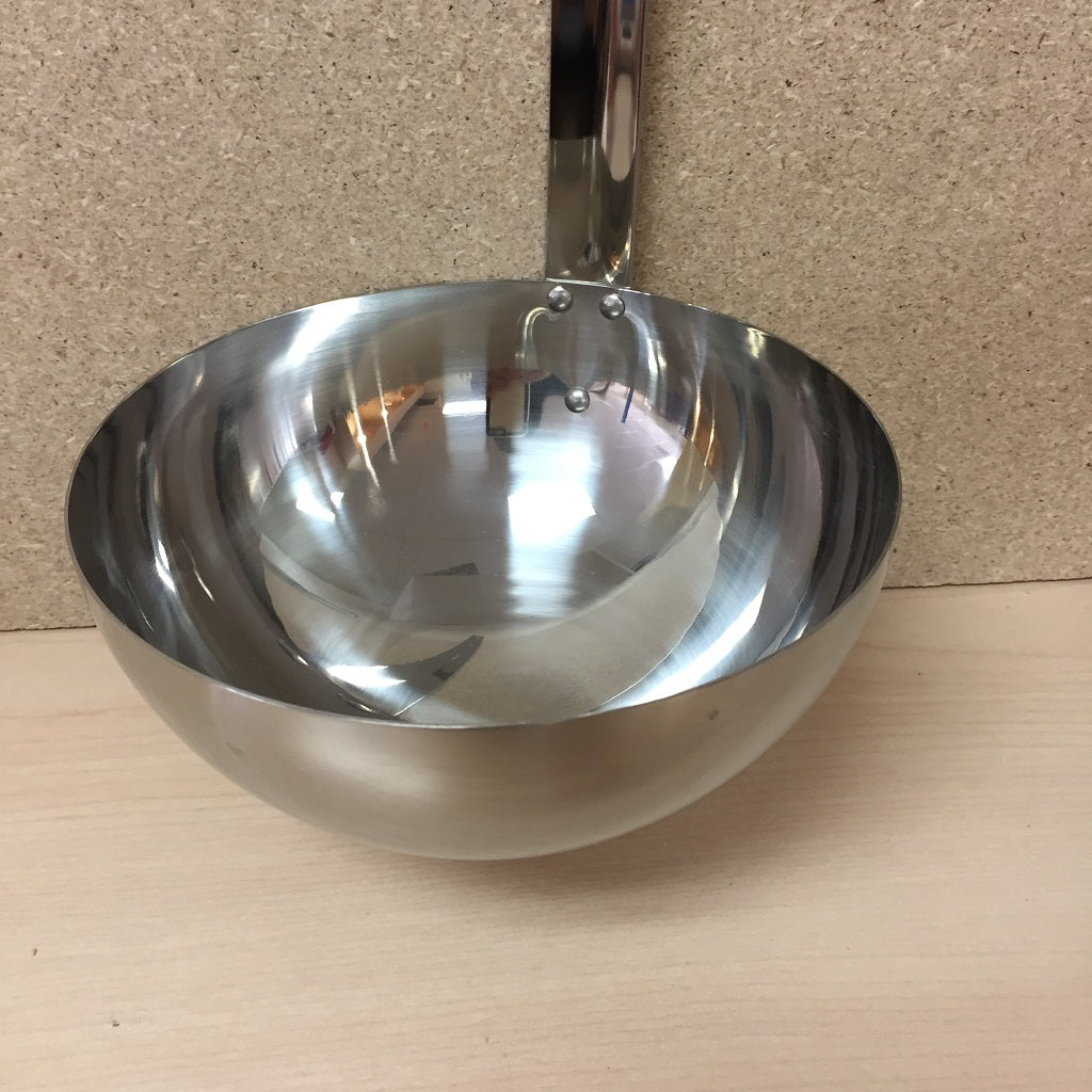 STAINLESS STEEL LARGE SOUP LADLE