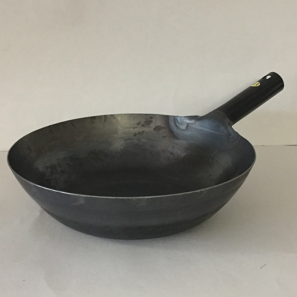 Lightweight Flat-Bottom Cast Iron Wok (Sichuan Heritage Brand) - The Mala  Market