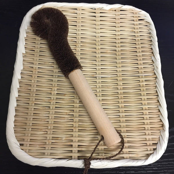 HEMP PALM SCRUBBING BRUSH / TAWASHI Cat hand